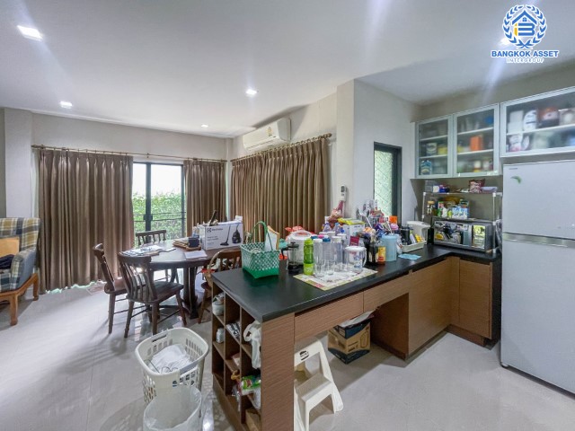 *****บ้านเดี่ยวมือสอง ม.เศรษฐสิริ ราชพฤกษ์-จรัญฯ12 ดีไซน์สุดโดดเด่น เนื้อที่ 69.9 ตร.ว. ฟังก์ชัน 3 ห้องนอน 3 ห้องน้ำ จอดรถได้ 2 คัน แถมฟรี ! เครื่องปรับอากาศ 3 เครื่อง บนทำเลเดินทางสะดวก เชื่อมต่อถนนราชพฤกษ์, ถนนจรัญสนิทวงศ์, ถนนพรานนก, ถนนบรมราชชนี ใกล้เซ็นทรัลปิ่นเกล้า